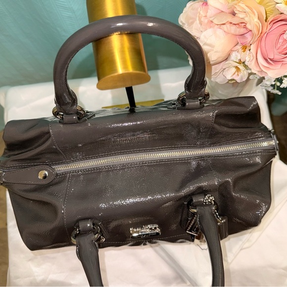 😎 Y2K LEGACY 😎 NWOT - Coach Large Graphite Patent “Madison Sabrina” Satchel - Picture 6 of 12